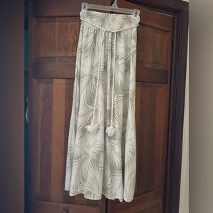 Forever 21 sz M Long floral skirt Skirt High waist